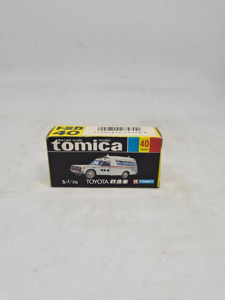 TOMICA # 40 - AMBULANCIA TOYOTA BLANCA ESCALA 1:70 nueva en caja vintage hecha en Japón Foto 2 de 4