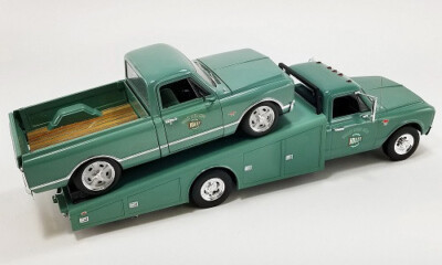 CHEVROLET C-30 RAMP TRUCK HOLLEY SPEED SHOP Limitiert ACME in 1:18 OVP NEU