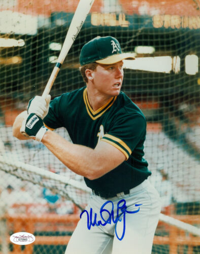 MARK McGWIRE OAKLAND A'S SIGNED AUTOGRAPH 8X10 PHOTO JSA - Picture 1 of 2
