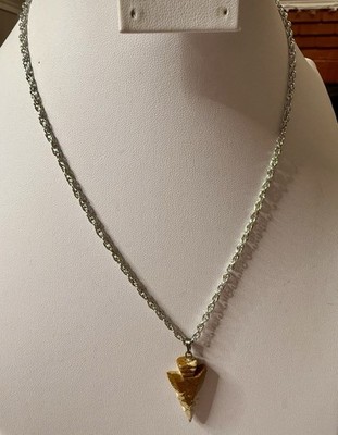 Vintage 23'' Silver Tone Rope Chain Carved Jasper Stone Arrowhead Spear Necklace