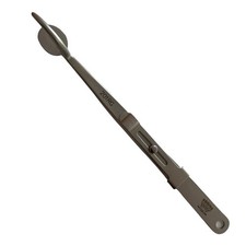 Regine 201RG tweezers with a serrated base and slide lock for holding shanks