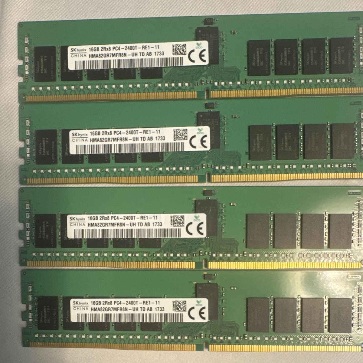 PC4-19200 (DDR4-2400) Bus Speed Computer RAM 16 GB Total Capacity