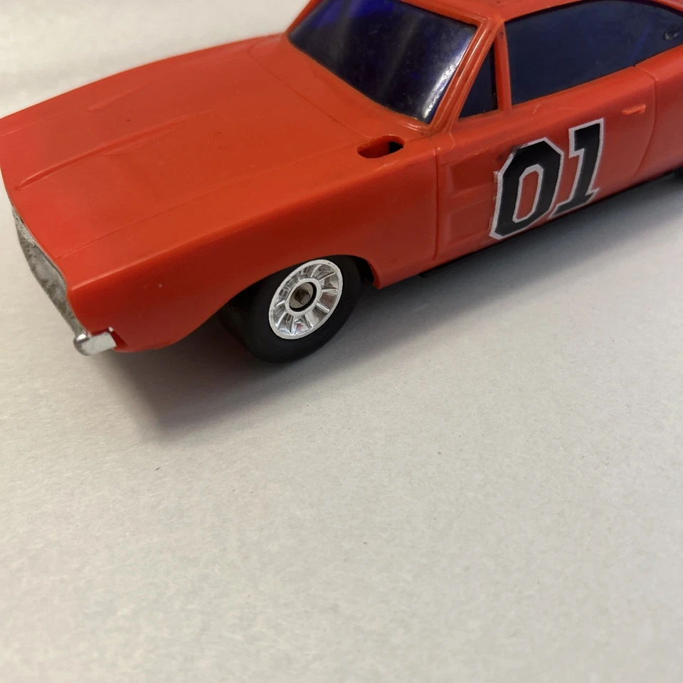 1980 PRO-CISION GENERAL LEE DUKES OF HAZZARD REMOTE CONTROL CAR NO REMOTE - Image 4 of 4