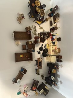 Lote de accesorios muebles y miniatura antiguos y vintage para casa de muñecas