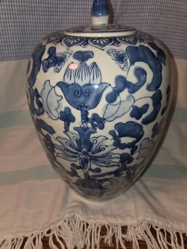 Large Blue And White Porcelain Ginger Jar 13" Tall Vintage