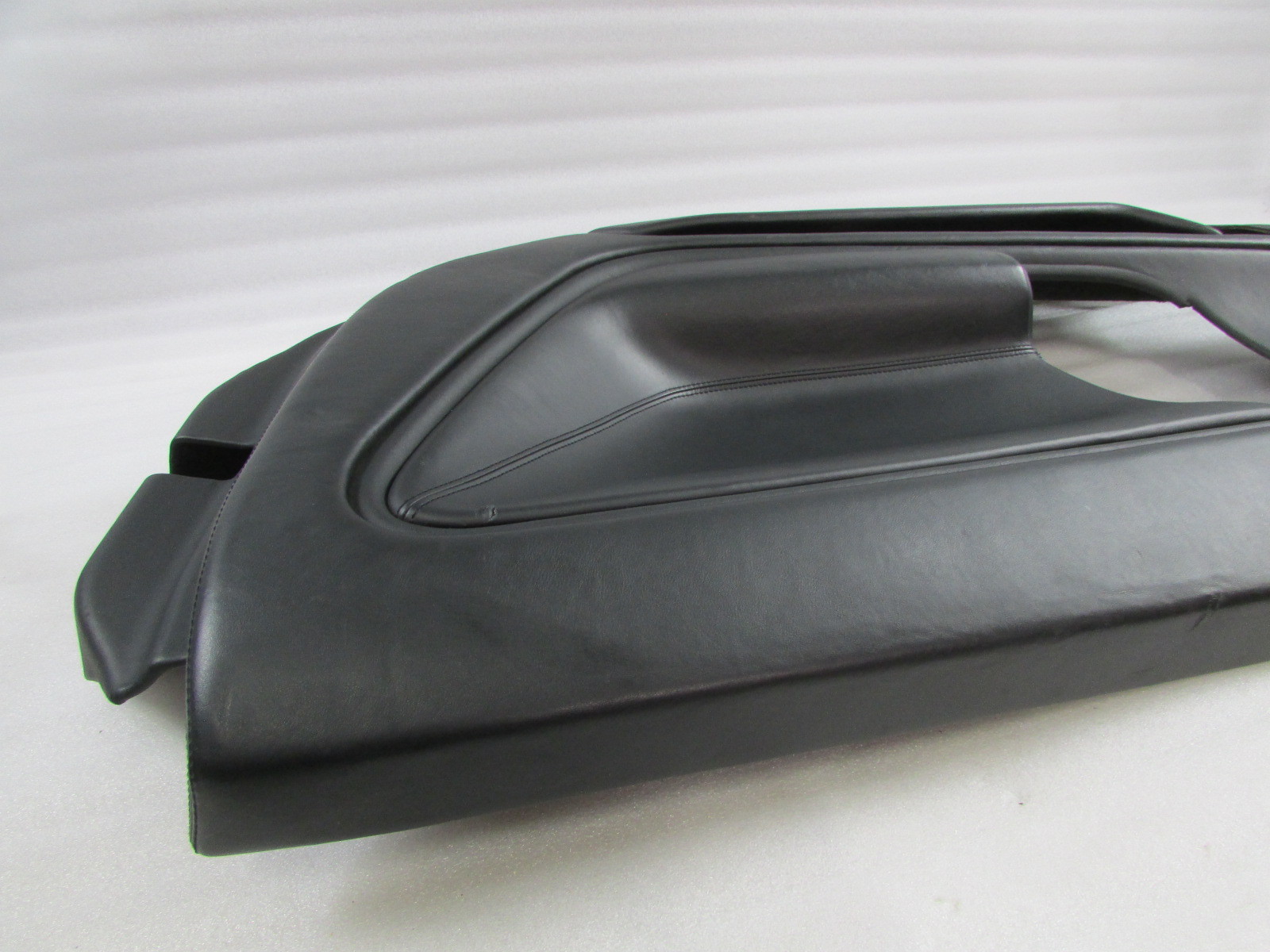 Lamborghini Gallardo, Right Front Door Trim Panel, Black, Used, P/N 401867106G