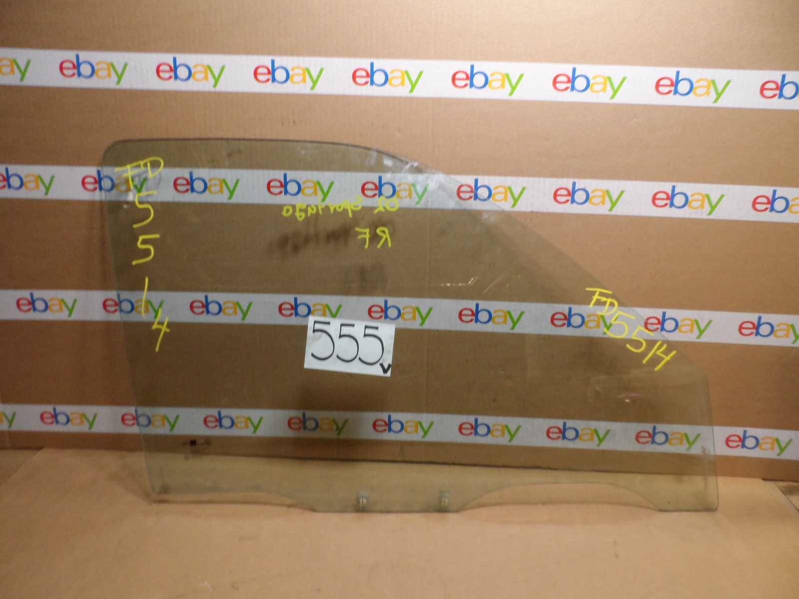 95 96 97 98 99 00 01 02 03 Kia Sportage FRONT PASSENGER Used Door Glass #555-V