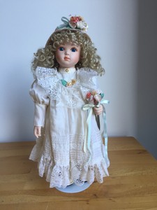 hillview lane dolls