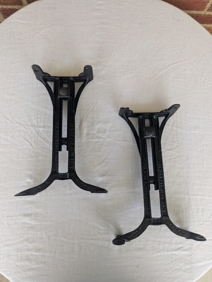 Patas de mesa de escritorio ajustables de hierro fundido antiguas Chandler The Boston - finales de 1800 Foto 3 de 4