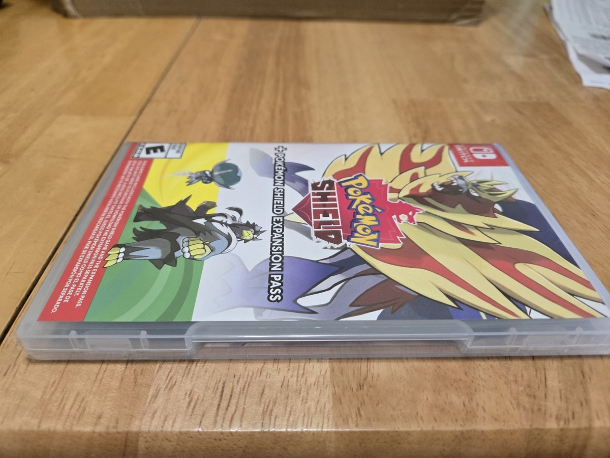 Pokemon Shield + Pokemon Shield Expansion Pass - Nintendo Switch