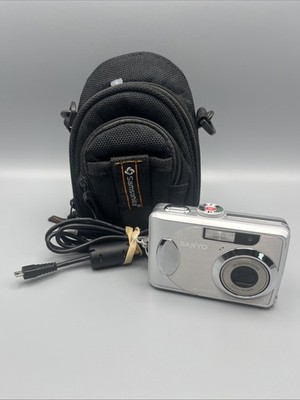 Sanyo VPC-503 5.0MP Digital Camera w/ Case and Cable Tested and Working
