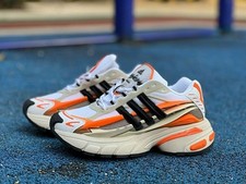 Olive Orange   Pharrell x VIRGINIA x adidas Adistar Jellyfish Men shoes