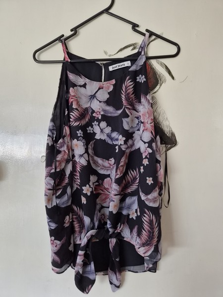 Just Jeans Womens Size 12 Black Floral Chiffon Tie Pullover Sleeveless Blouse