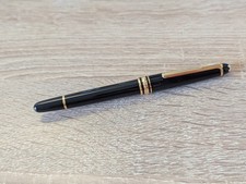 MONTBLANC Meisterstück Classic Noir Rollerball Pen