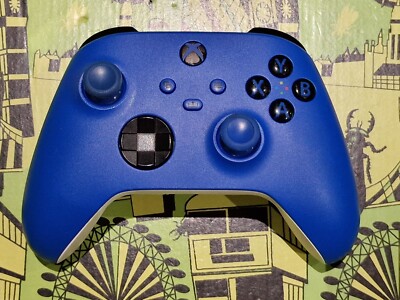 Official Xbox One Series X S -- Shock Blue Limited Edition Wireless  Controller UK