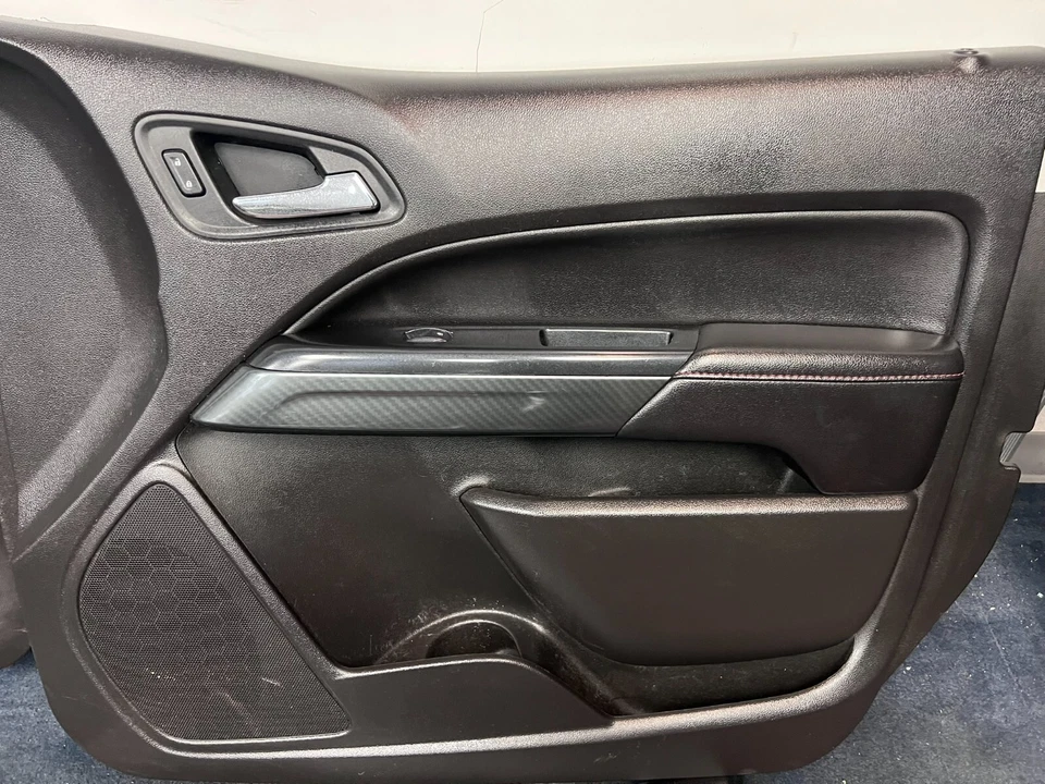 2016 GMC CANYON COLORADO ALL TERRAIN DOOR PANELS DRIVER, PASS AND REARS BLACK - Изображение 2 из 4