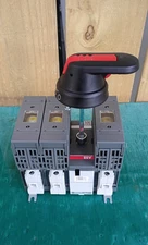 ABB OS60GJ12  600VAC 60A Fusible Disconnect Switch with 40Amp Fuses