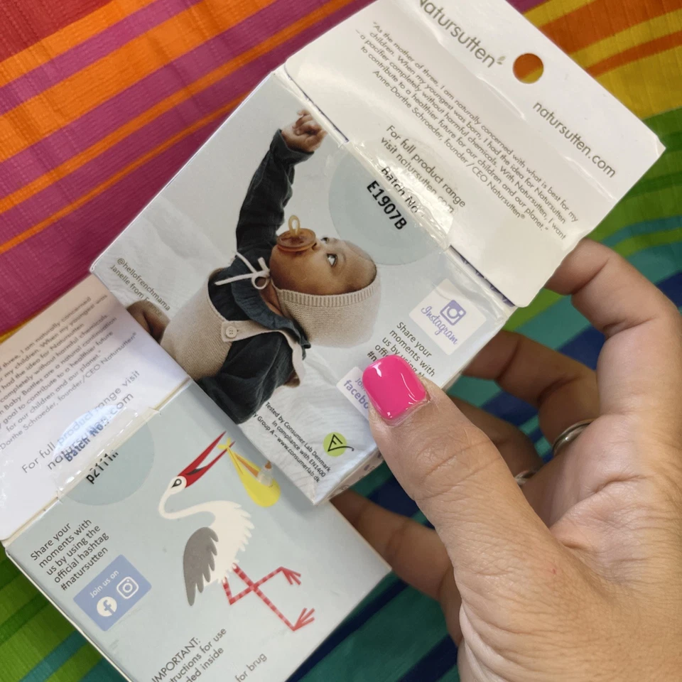 Chupete y pezones anatomiscos ortodoncia de caucho natural Natursutten M H55 Foto 2 de 4