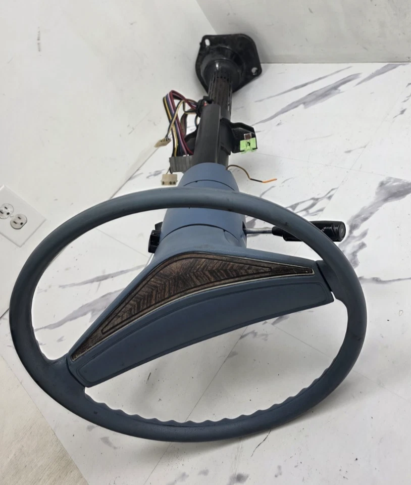 Chrysler Newport C 1974-1978 carrocería control de crucero columna de dirección con llave Foto 3 de 4