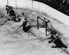 Old Ice Hockey Photo 1940s Joe Klukay And Max Bentley Of The Toronto Maple Leafs