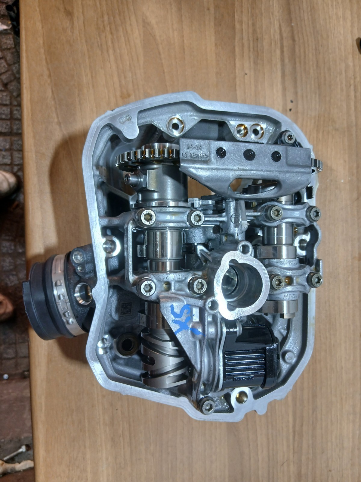 TESTATA SINISTRA BMW GS R 1300 RIF. N. 200