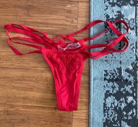 SET For Love and Lemons Skivvies Ruby Lace Appliqu&eacute; Lingerie Strappy Bralette 