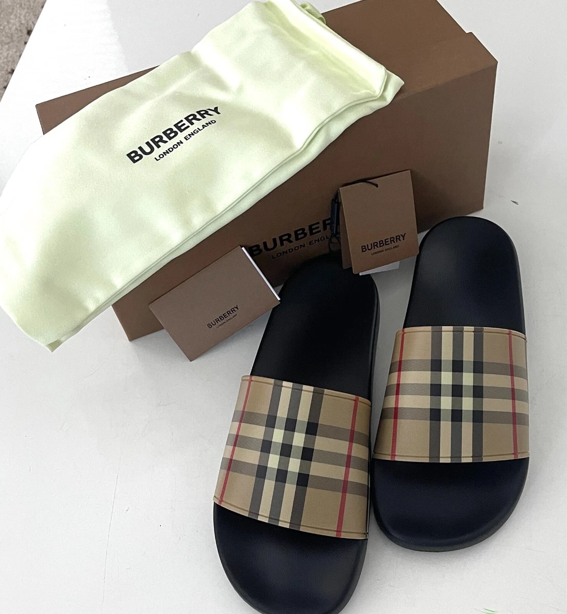 Burberry slippers deals