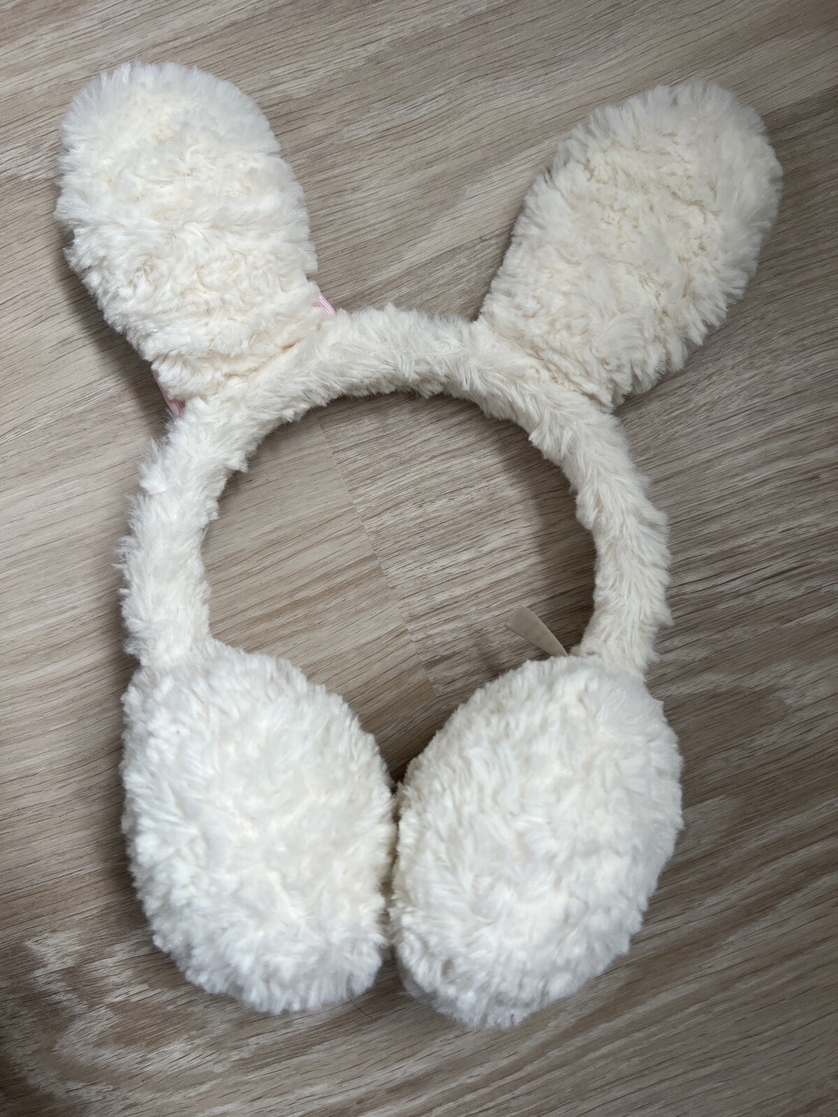 Accessorize Girls Fluffy White Bunny Cute Earmuffs with Sparkly Pink