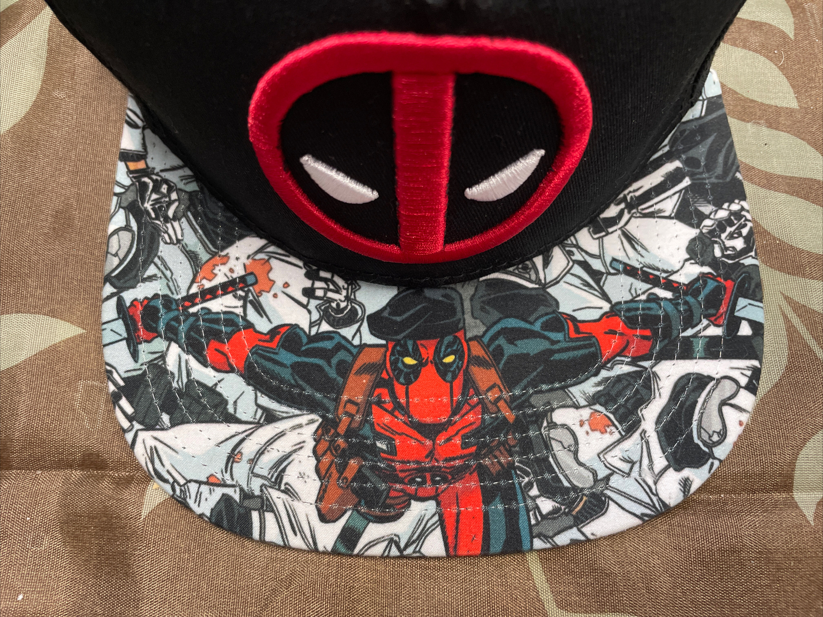 Marvel Deadpool Snapback Baseball Cap One Size Fi… - image 3