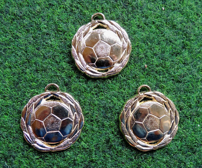 100 Fußball Medaillen Ø 45mm mit FB Band breit #MFB700 (Sportverein Turnier)