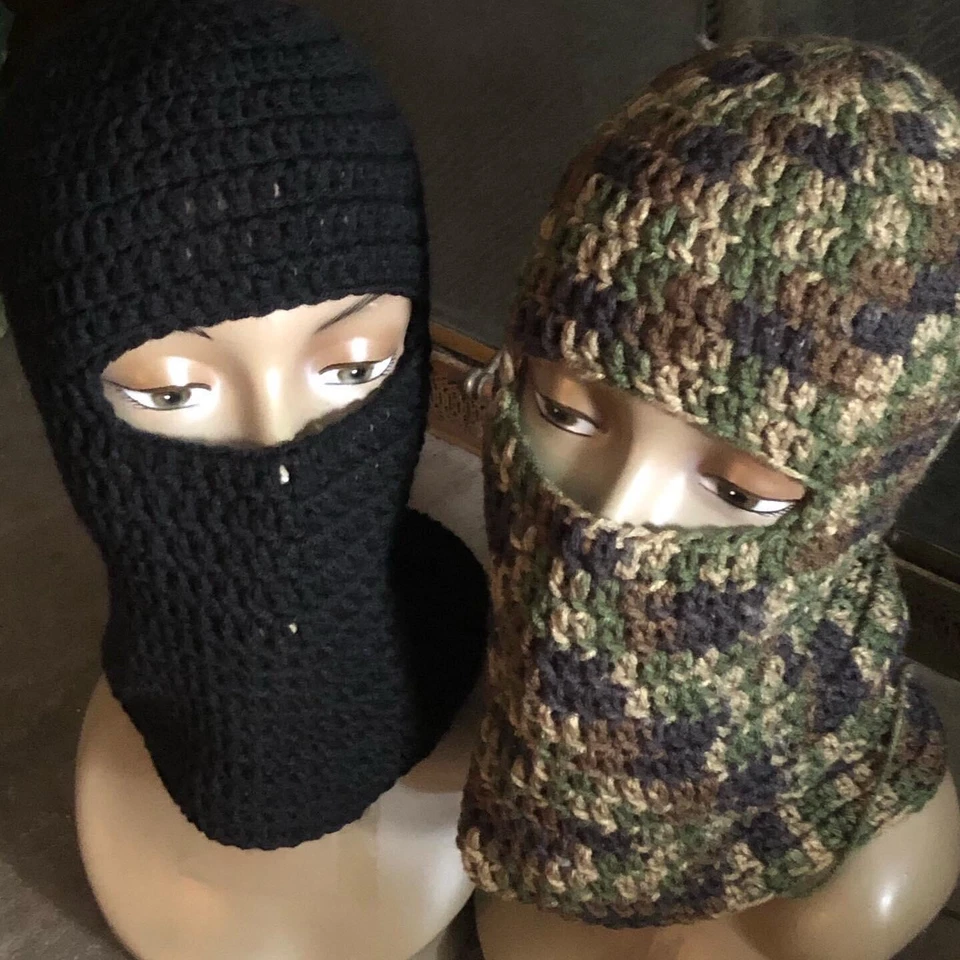 Máscara de esquí de ganchillo a mano pasamontañas Foto 2 de 4