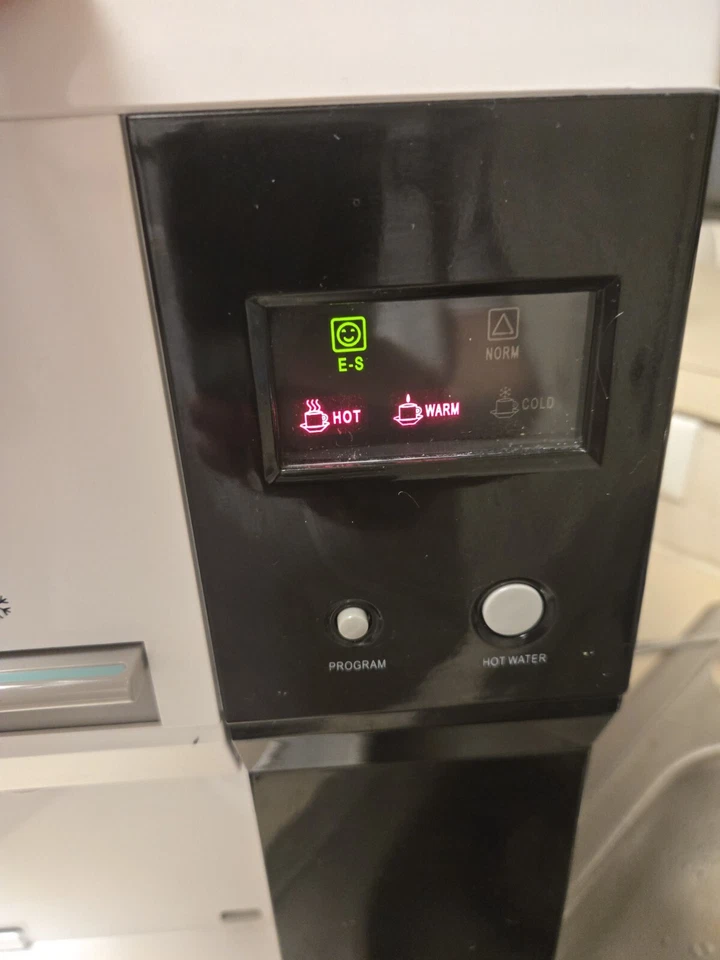 AVANTI EROGATORE ACQUA DA TAVOLO CALDO FREDDO GUC WD31EC perfetto per casa e ufficio - Immagine 3 di 4