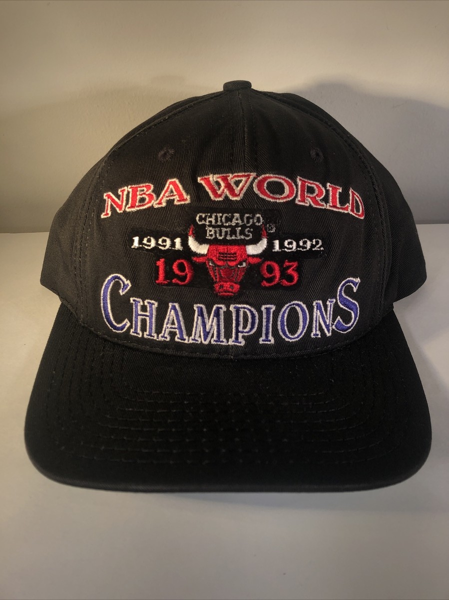 Vintage Starter The Classic Chicago Bulls 1991-1993 NBA World