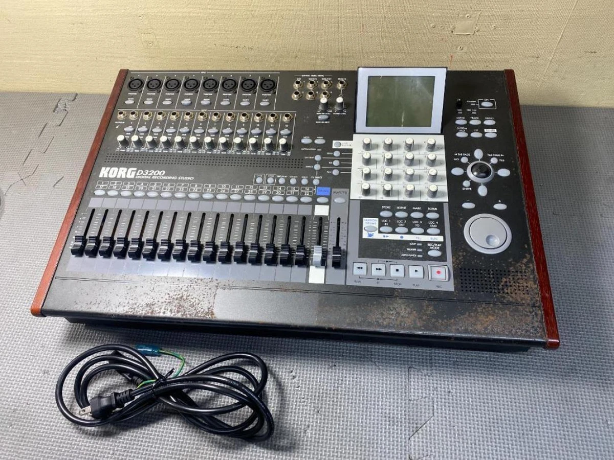 Korg D3200 Digital Recording Studio 32-Track Multi Track Recorder MTR