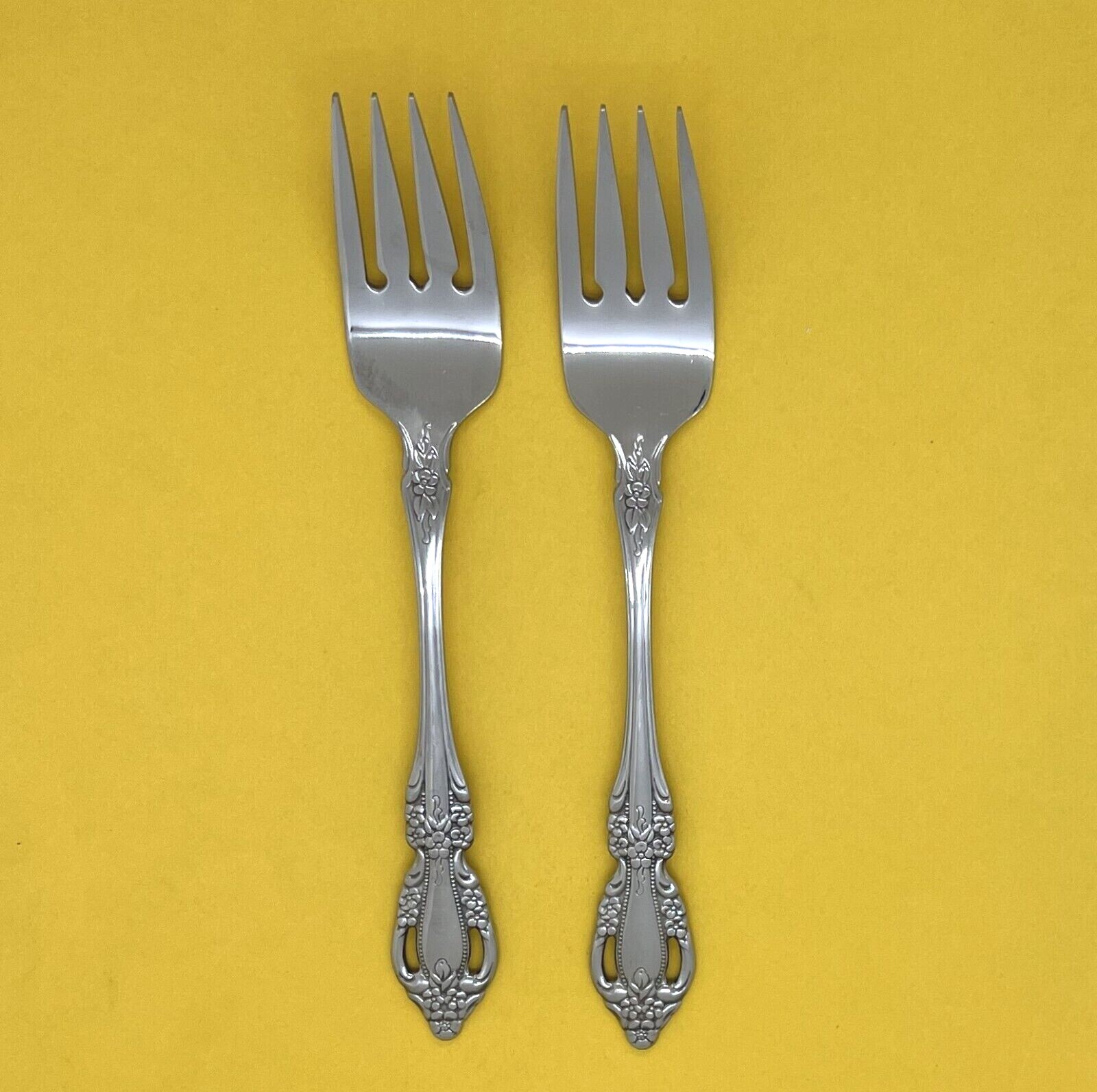 ONEIDA DISTINCTION RAPHAEL STAINLESS FLATWARE PIERCED SINGLES & GROUPS - CHOICE