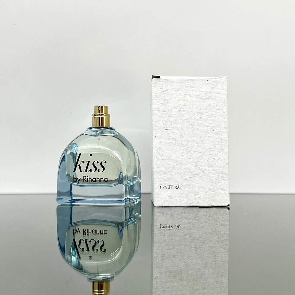 Perfume de mujer Rihanna KISS 3,4 OZ-100 ml eau de parfum spray NUEVO-DESCONTINUADO (BA23 Foto 2 de 2