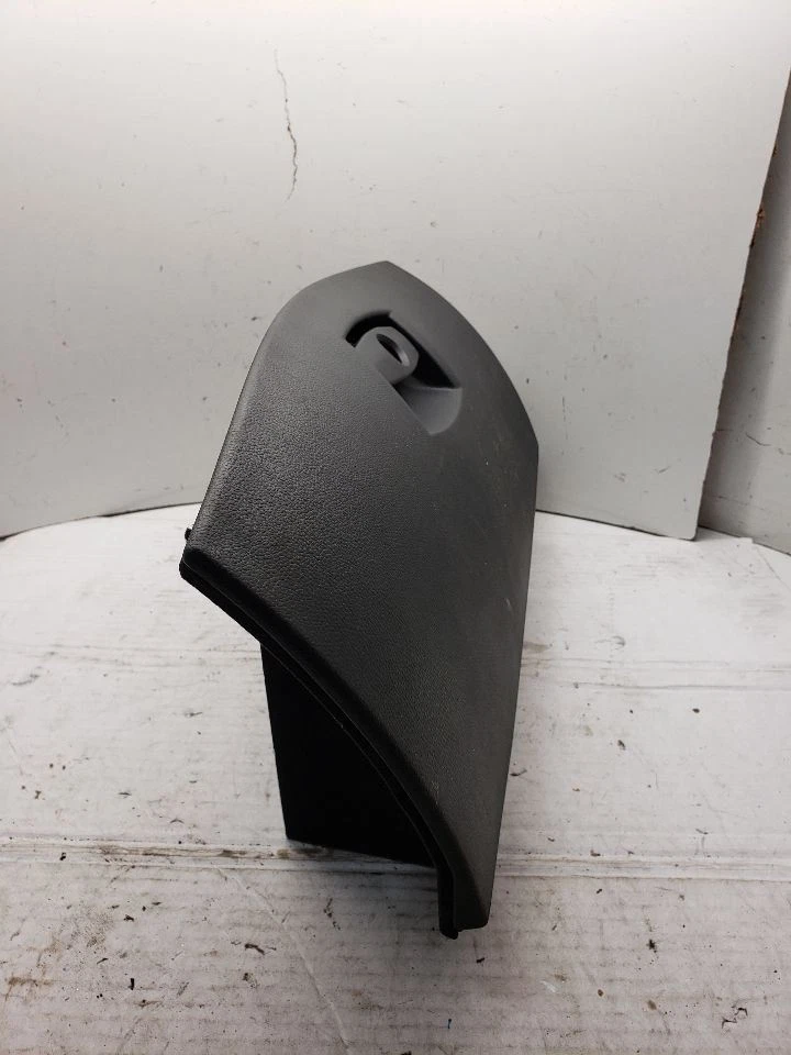 525I 2007手套盒1401867 — 第 2/4 张图片