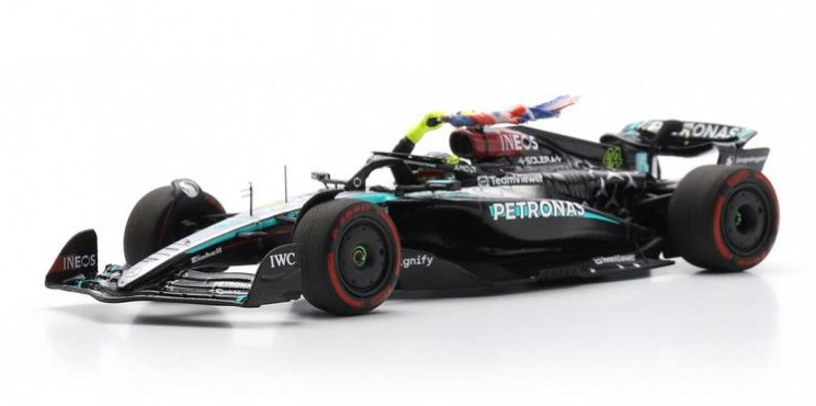 Mercedes-AMG W15 miniature Spark 1/43 F1 George Russell 63 voiture de course collector