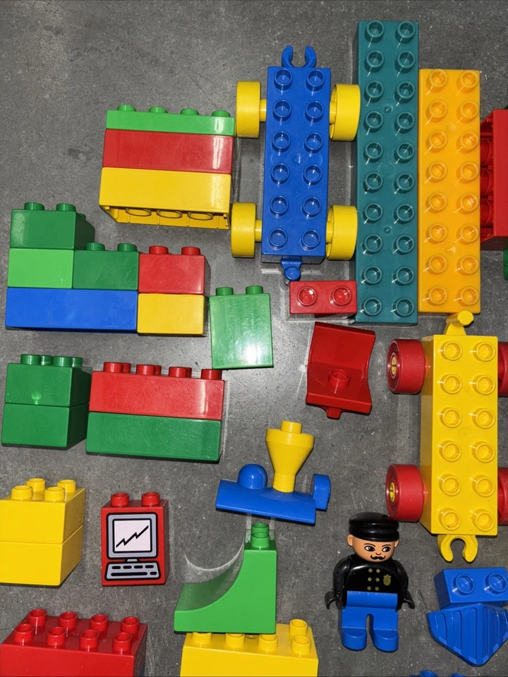 Lego Duplo de Colección con Figuras y Bloques Personas con Base Cuadrada Más de 90 Piezas Foto 2 de 4