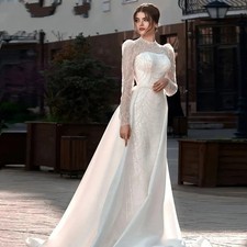 Elegant Muslim Wedding Dress Long Sleeves Detachable Train High Neck Bridal Gown
