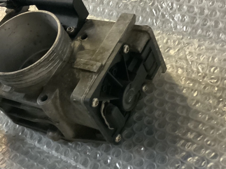MASERATI 3200gt THROTTLE BODY p/n 585064604 - Image 3 of 4