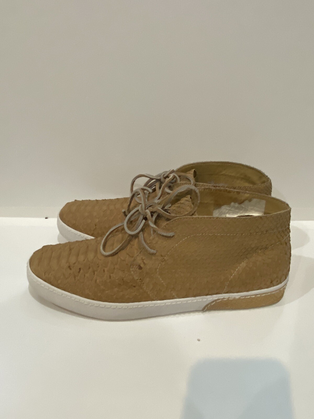 Black stone Python Chykka Desert Beige Boots Snea… - image 1