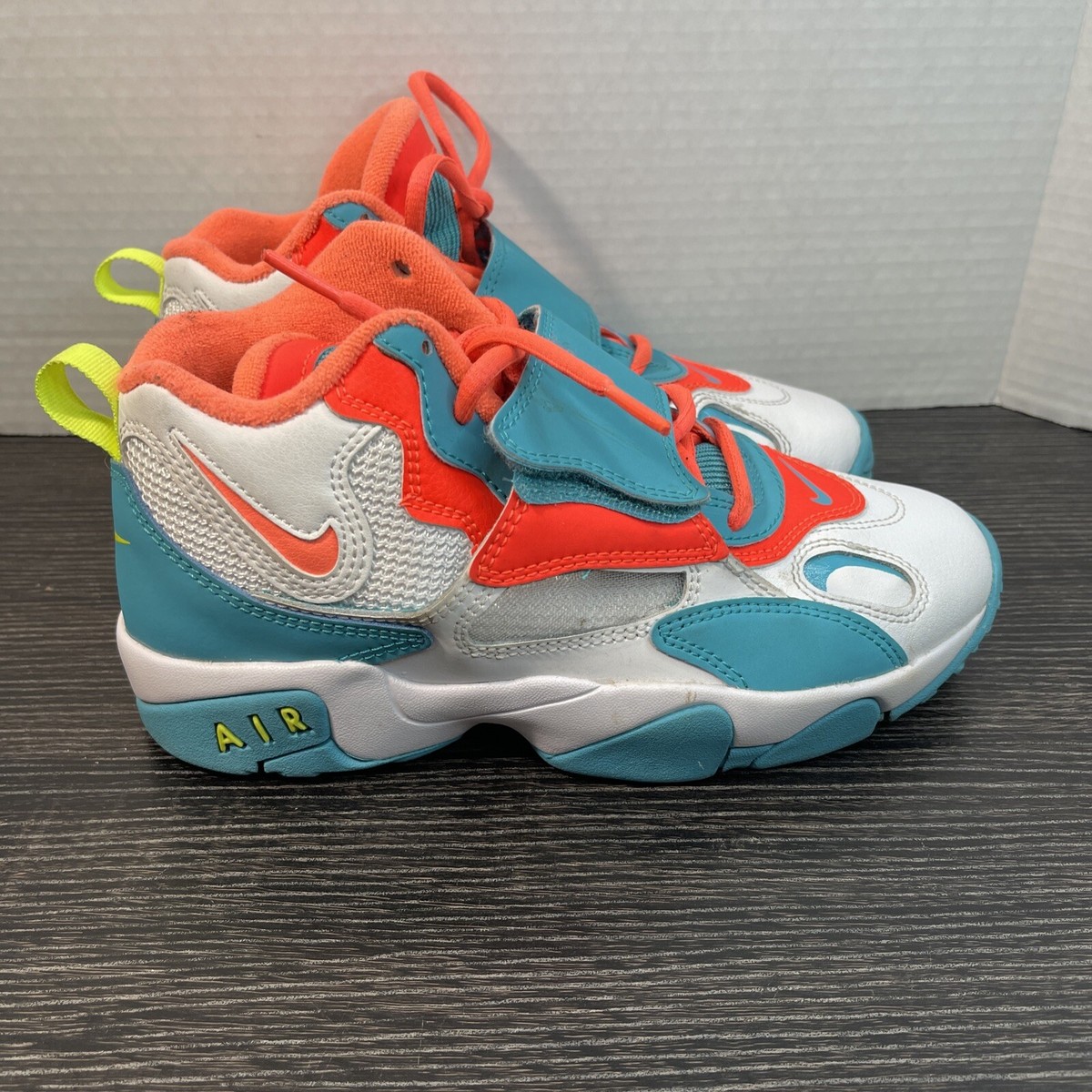 シューズ Nike Nike Air Max 24/7 Attack Pack Women's Sz 9 Volt Neon 2010