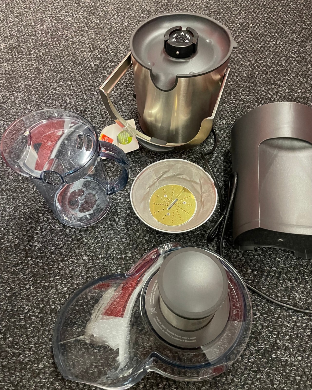 Breville Juicer Model BJE510XL Digital LED Fruit Veggie Extractor 5