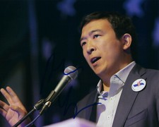 ANDREW YANG  2020 DEMOCRATIC CANDIDATE SIGNED 8x10 PHOTO H w/COA MATH USA PROOF