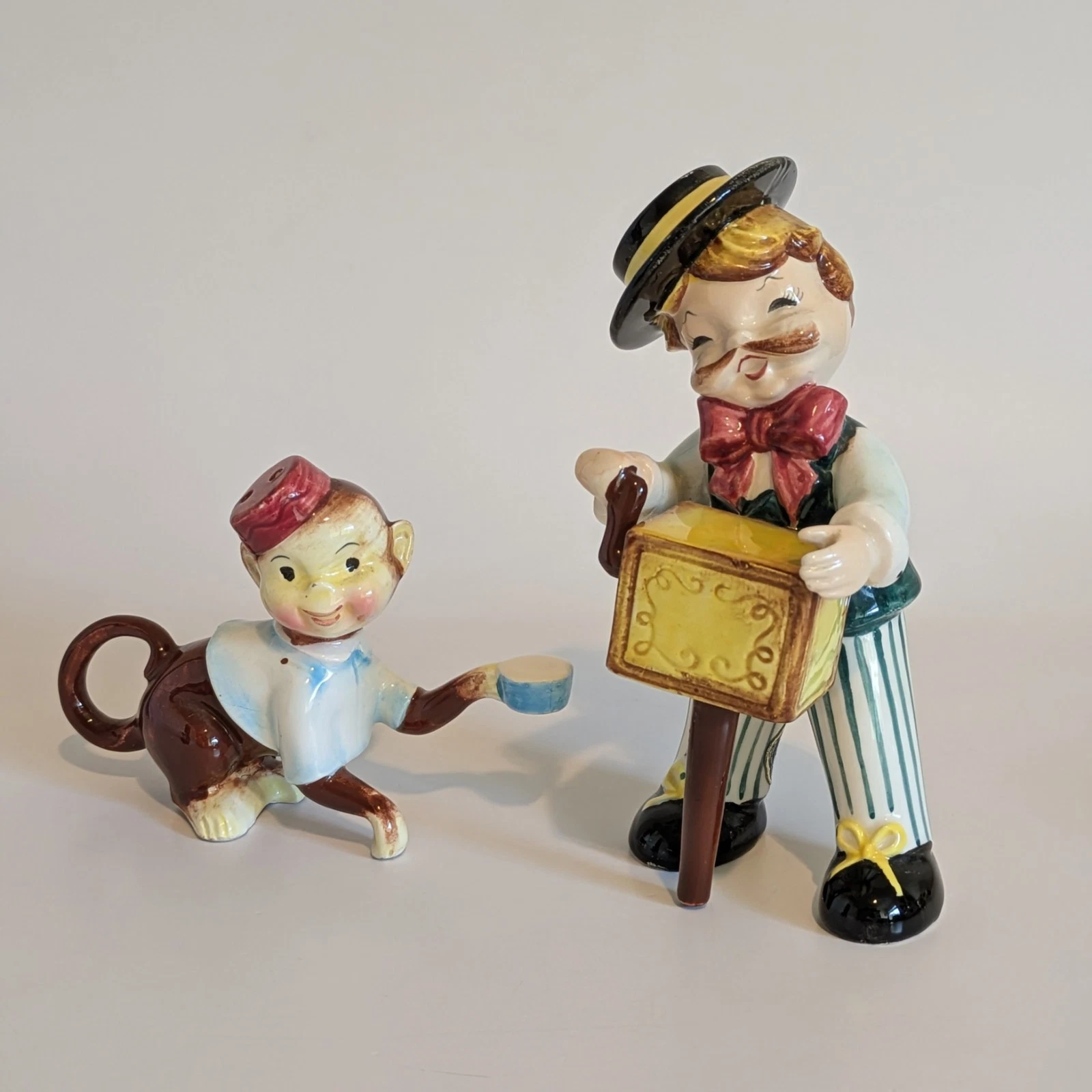 VTG Norcrest Organ Grinder Circus Monkey Salt & Pepper Shaker Set Japan Ceramic