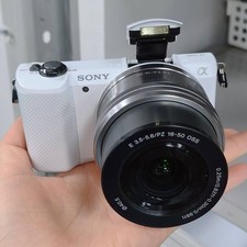 SONY Alpha a5000 Mirrorless Digital Camera w/16-50mm Lens English -White