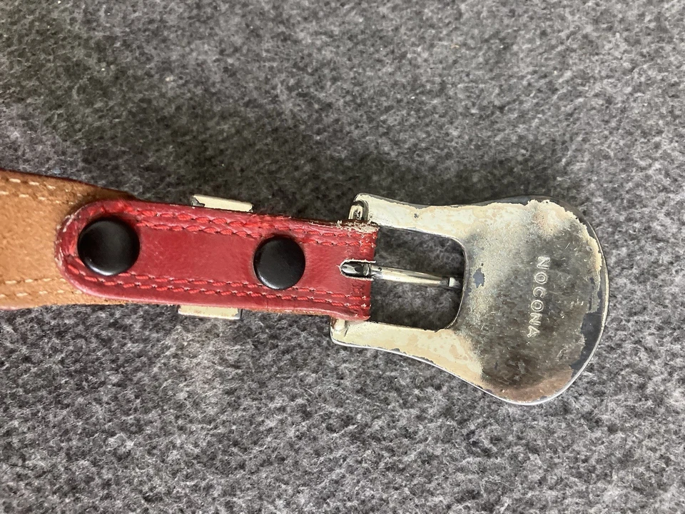 De Colección Cinturón Rojo Occidental Nocona Para Mujer Mediano 31-33” Plateado Hebilla Azteca HECHO EN EE. UU. Foto 3 de 4