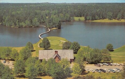 GA~GEORGIA~PINE MOUNTAIN~CALLAWAY GARDENS~AERIAL VIEW OF CLUBHOUSE DINING AREA