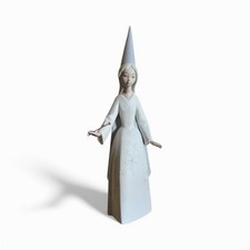 Lladro Fairy Godmother Figurine #4595 with Porcelain Bisque Bell — listing 6